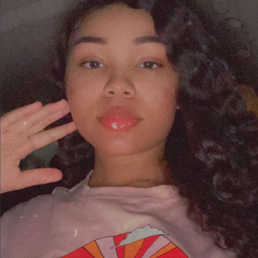 Meet your Posher, Kiera